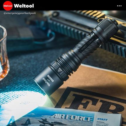Weltool W7 Tactical LEP Flashlight with Spill 700 Lumens 800,000CD 1,788M - Emergency Gear Backpack