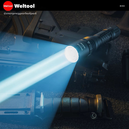 Weltool W7 illuminates dazzling beam effect. 