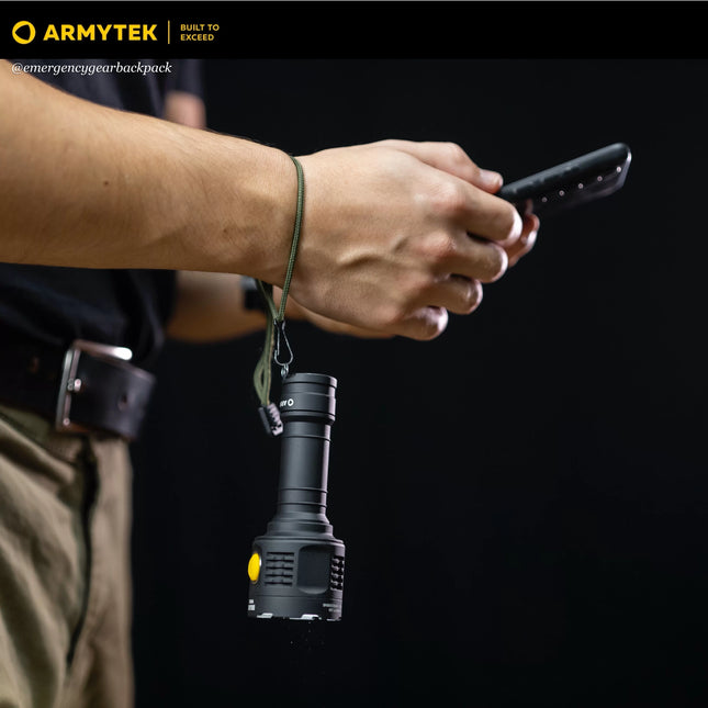 Armytek Bear WRG compact size hand carry EDC flashlight