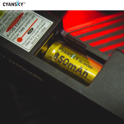 Cyansky Vanguard 1500 Lumens 410M Dual Light Source EDC Flashlight - Emergency Gear Backpack