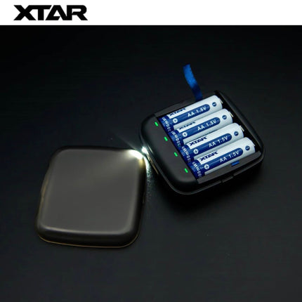 XTAR BC4 1.5V&1.2V Battery Charger