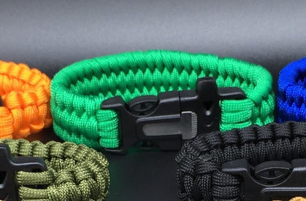 Outdoor Paracord & Flint Fire Starter & Whistle